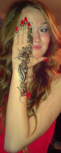 Роза Султанова