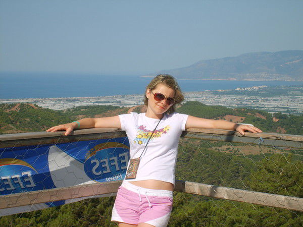 Лена Хоменко