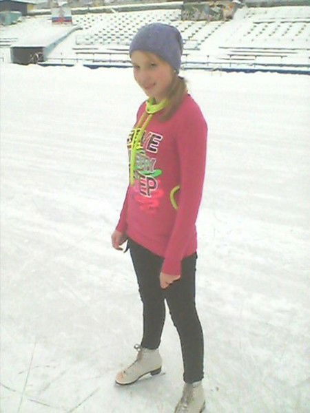 Анна Серова