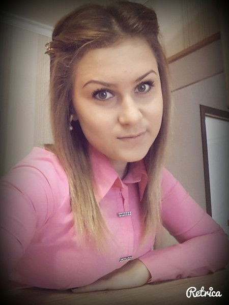 Аня Савинова