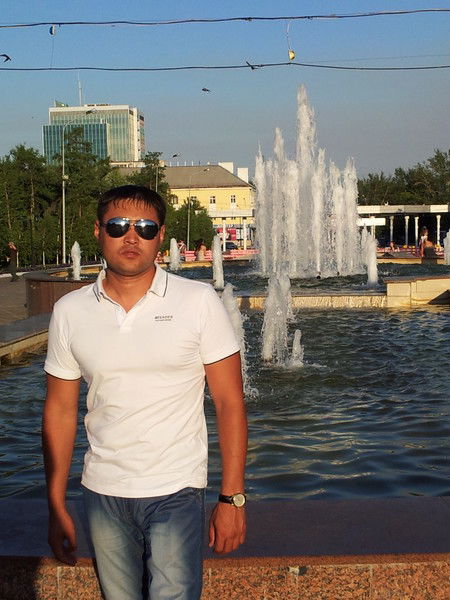 Танат Кущугулов