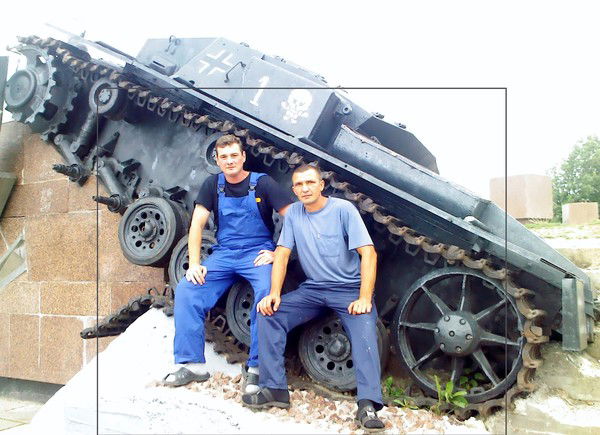 Олег Саркисов