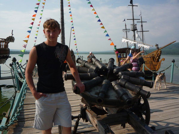 Алексей Сахарцев