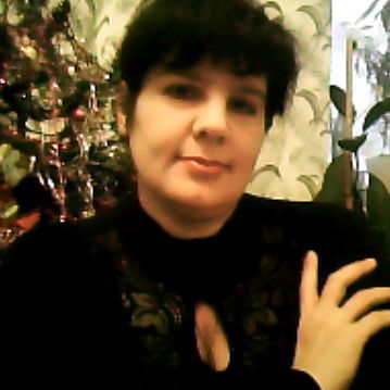 Юля Новохатько