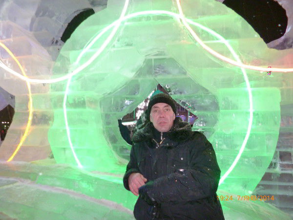 Михаил Шутов