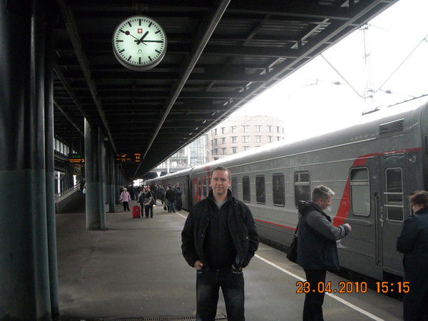 Константин Мельников