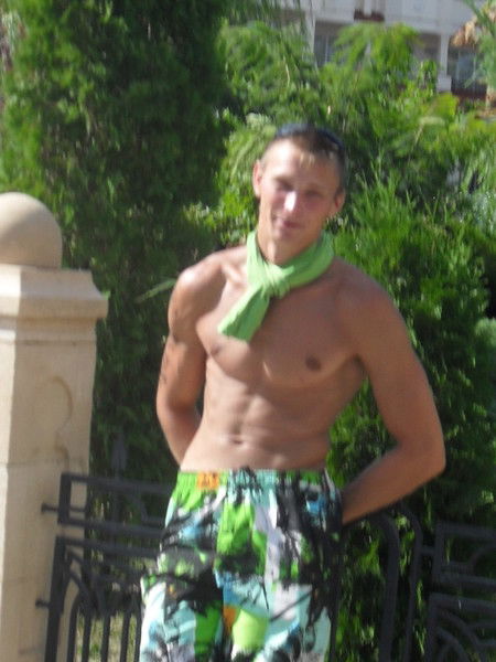 Антон Плеханов