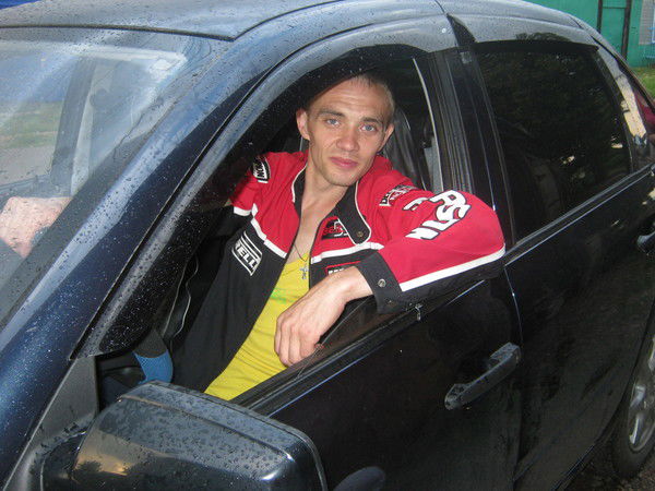 Женя Овчинников