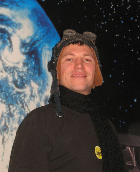 Неизвестно Неизвестно