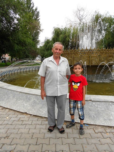 Владимир Полтарев