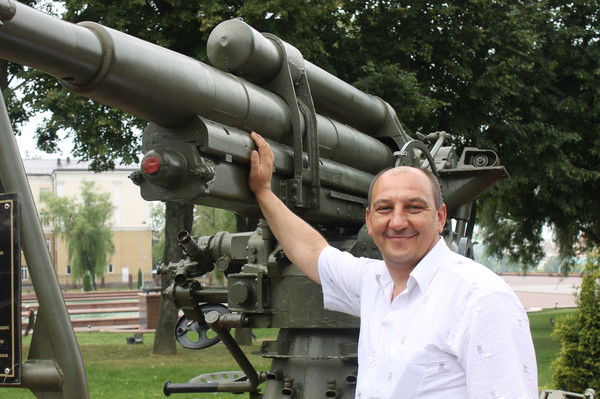 Сергей Лавринович