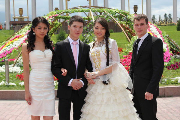 Болат И Меруерт Манарбаевы