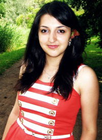 Виорика Младинова