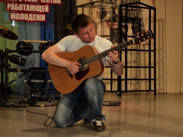 Дмитрий Кузьмичев