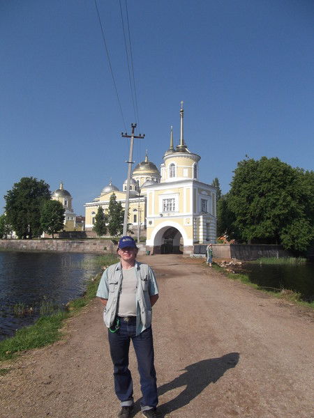 роль песен кому на руси жить хорошо