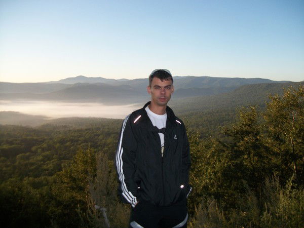 Яков Незатаенко