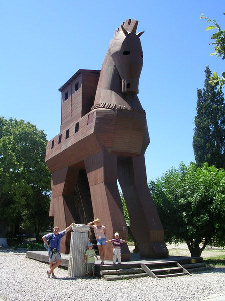 Макс Oльховик