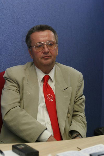 Олег Максимов