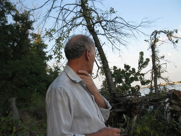 Михаил Арутюнян