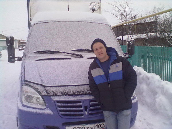 Игорь Накоряков