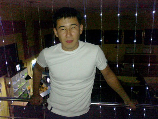 Ахан Макулбеков