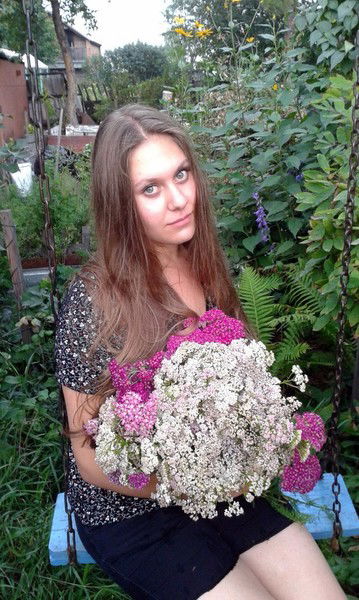 Лена Булавка