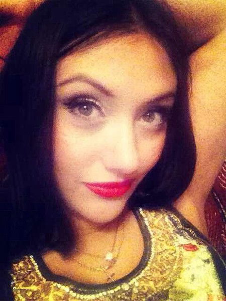 Яна Софикатова