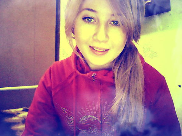 Анна Попова