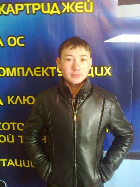 Рустам Садвакасов