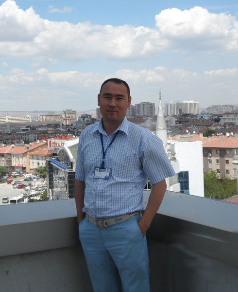 Алмас Куралбаев