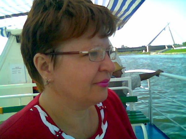 Елена Хлебникова