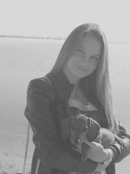 Аня Хуриленко