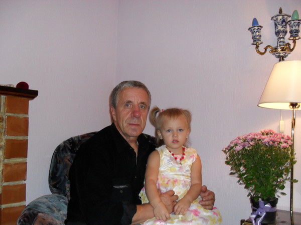 Александр Страхов