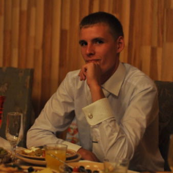 Евгений Гриценко