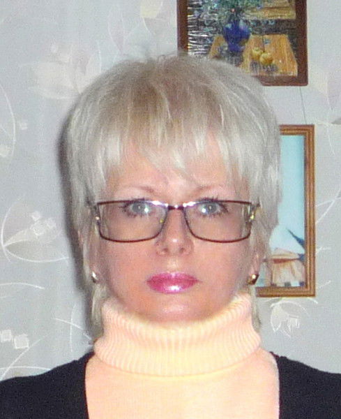 Елена Максимова
