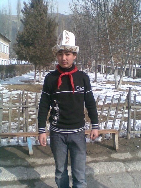 Азамат Аскаров