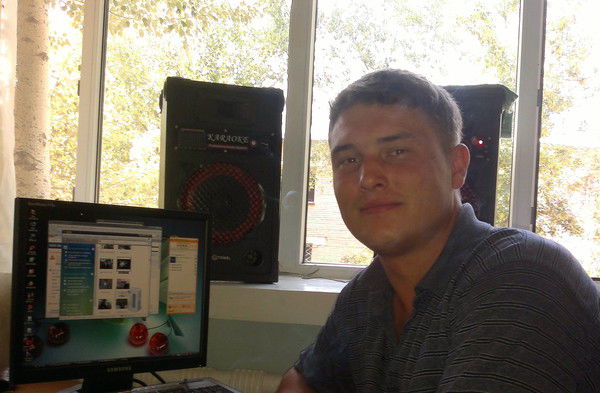 Илья Скидан