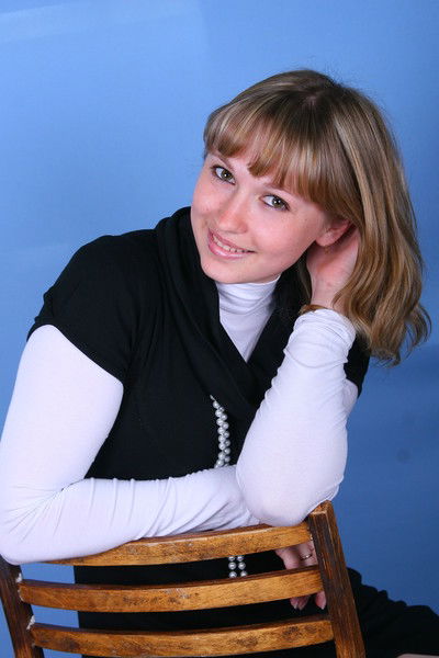 Юля Семёнова