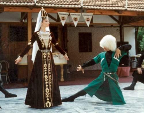 Бэлла Кештова