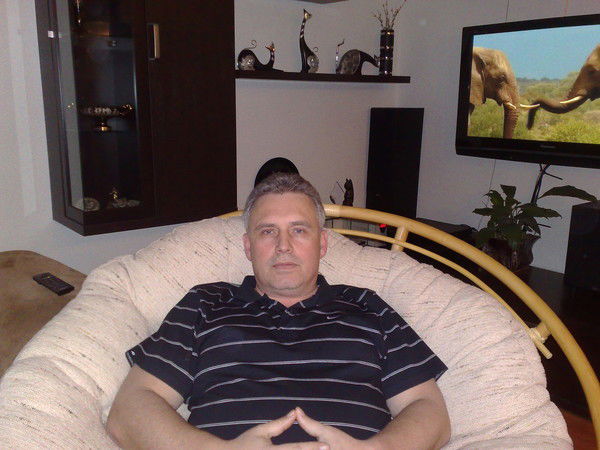 Эдуард Николаев