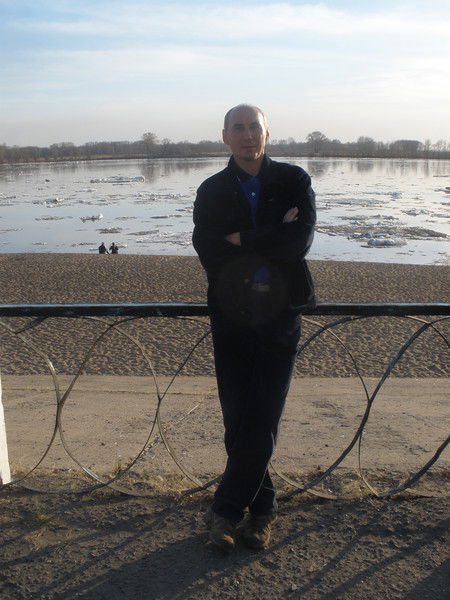 Борис Николаев