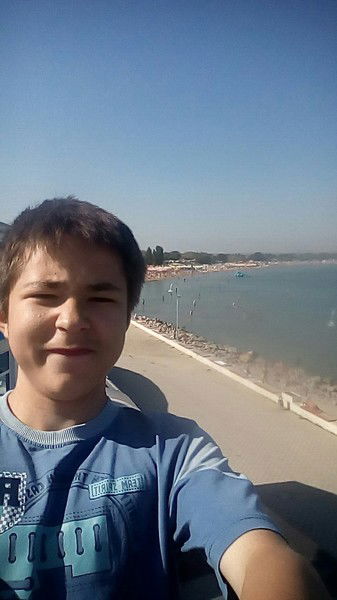 Андрей Лейс