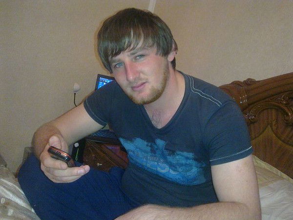 Адам Идрисов