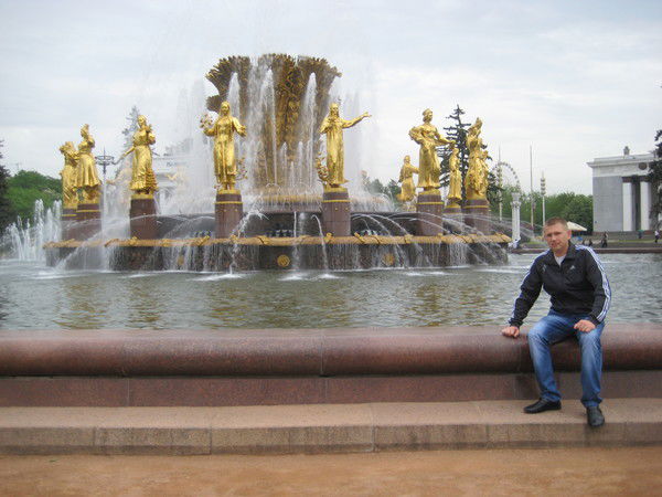 Денис Николаев