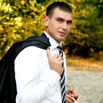 Стасон Алуев