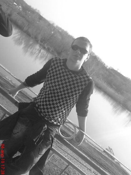 Андрей Котов