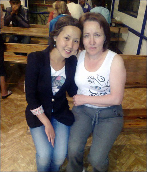 Назгуль Адешова