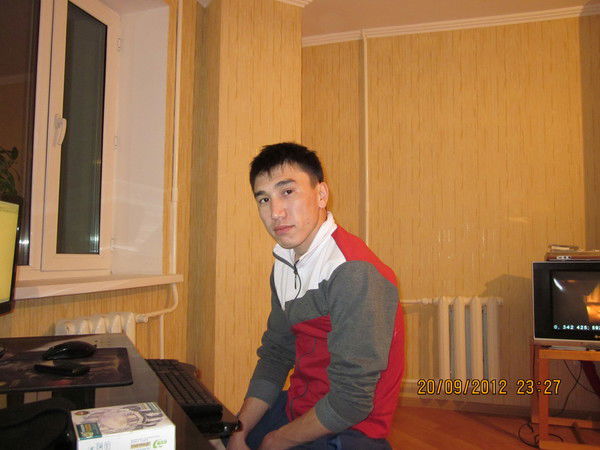 Максат Мухтаров