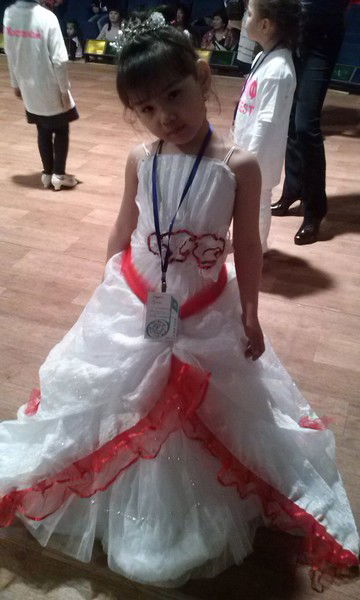 Айнур Азимханова