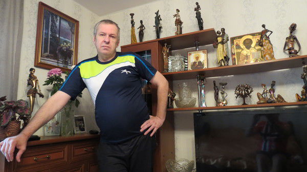 Виктор Устинов